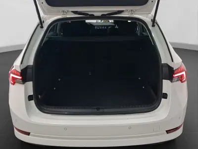 Skoda Octavia – Foto 16