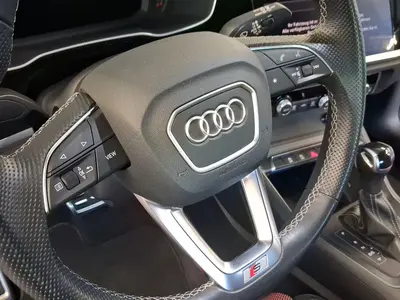 Audi Q3 – Foto 9
