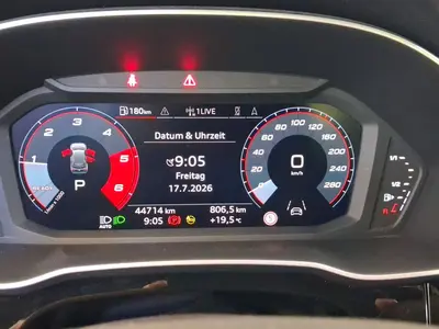 Audi Q3 – Foto 10