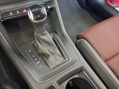Audi Q3 – Foto 11