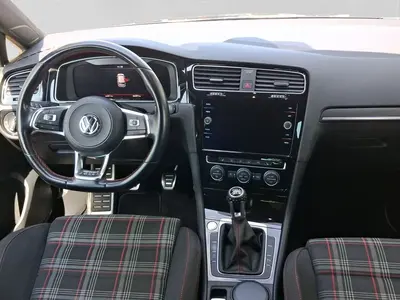 Volkswagen Golf GTI – Foto 5