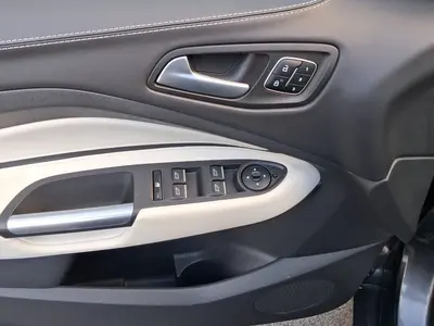 Ford Kuga – Foto 8