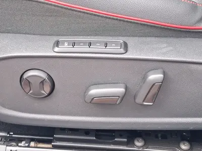 Volkswagen Golf GTI – Foto 19