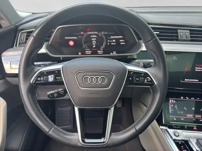 Audi e-tron – Foto 9