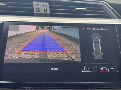 Audi e-tron – Foto 13