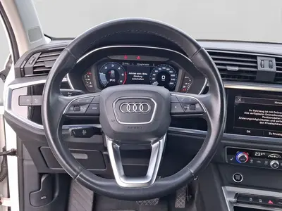 Audi Q3 – Foto 9