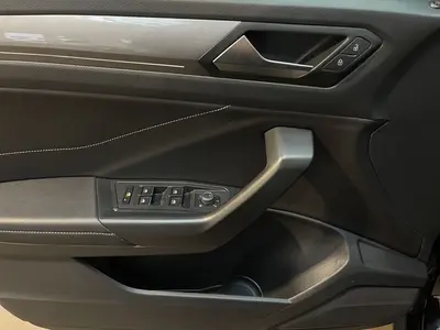 Volkswagen T-Roc – Foto 8