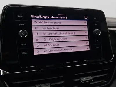 Volkswagen T-Roc – Foto 12