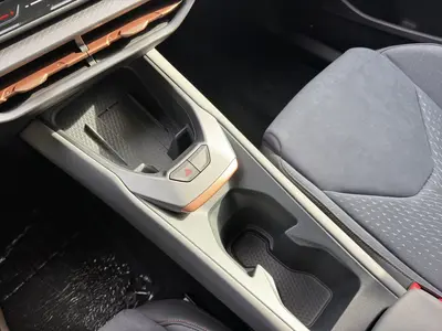 Cupra Raval – Foto 11