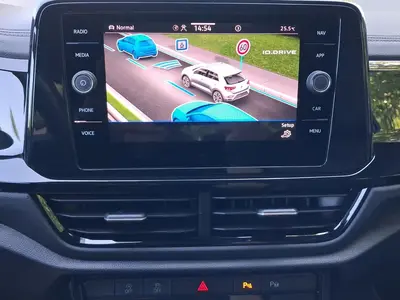 Volkswagen T-Roc – Foto 16