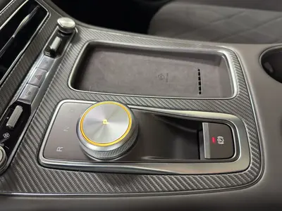 MG S6 EV – Foto 11