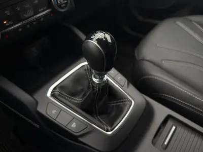 Ford Kuga – Foto 11
