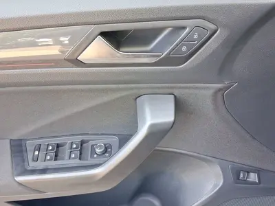 Volkswagen T-Roc – Foto 8