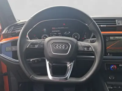 Audi Q3 – Foto 9