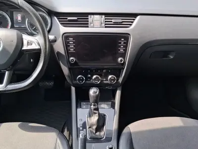 Skoda Octavia – Foto 11
