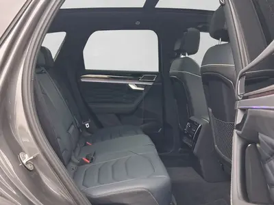 Volkswagen Touareg – Foto 6