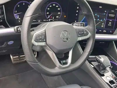 Volkswagen Touareg – Foto 9