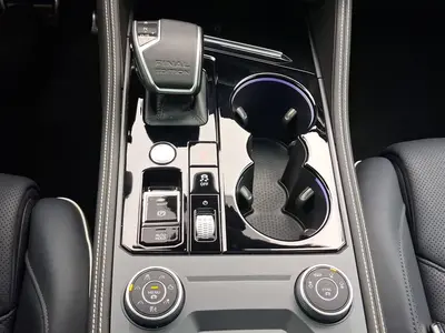 Volkswagen Touareg – Foto 11