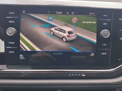 Volkswagen Polo – Foto 12