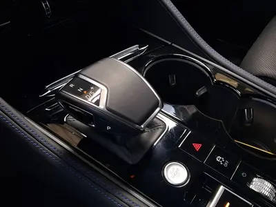 Volkswagen Touareg – Foto 11
