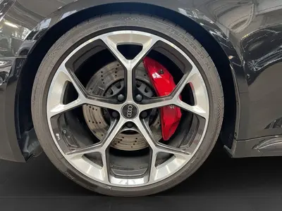 Audi RS 4 Avant – Foto 6