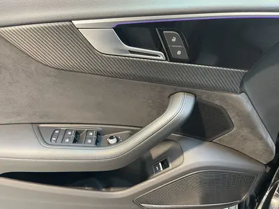 Audi RS 4 Avant – Foto 7