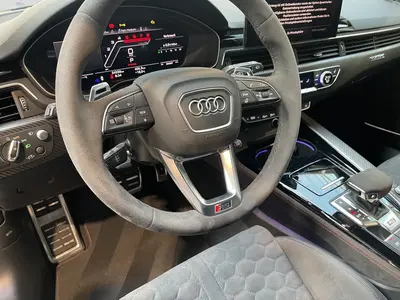 Audi RS 4 Avant – Foto 8