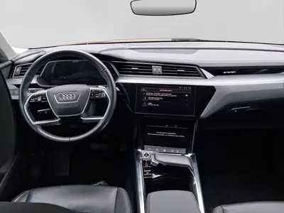 Audi Q8 Sportback e-tron – Foto 5