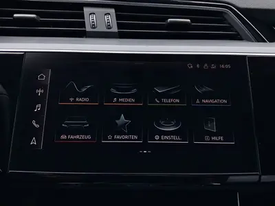 Audi Q8 Sportback e-tron – Foto 12
