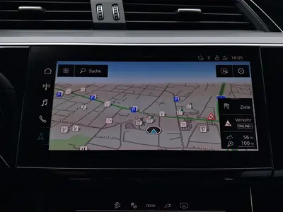 Audi Q8 Sportback e-tron – Foto 13