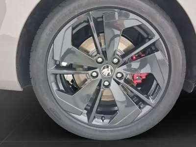 Skoda Octavia – Foto 7