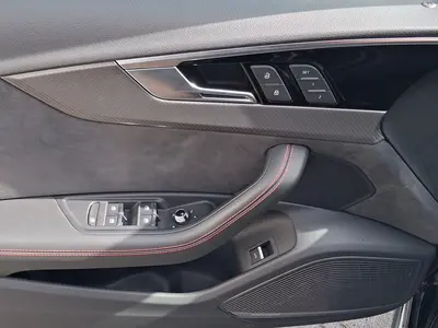 Audi RS 4 Avant – Foto 8