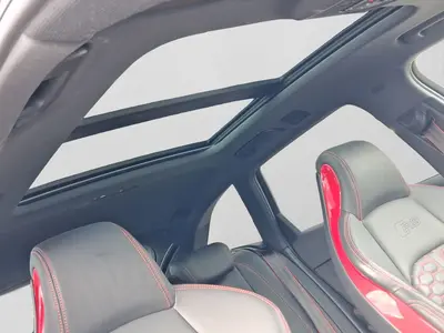 Audi RS 4 Avant – Foto 18
