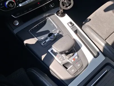 Audi SQ5 – Foto 11