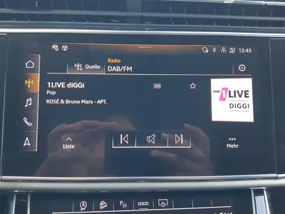 Audi Q8 – Foto 15