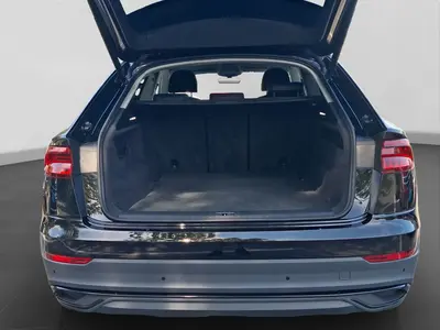 Audi Q8 – Foto 17