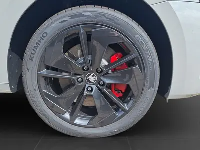 Skoda Octavia – Foto 7