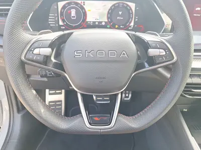 Skoda Octavia – Foto 9