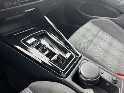 Volkswagen Golf – Foto 11