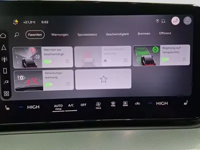 Audi Q3 – Foto 12