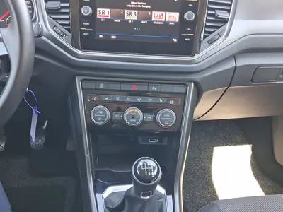 Volkswagen T-Roc – Foto 11