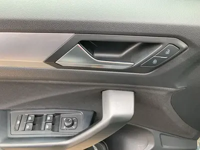 Volkswagen T-Roc – Foto 8