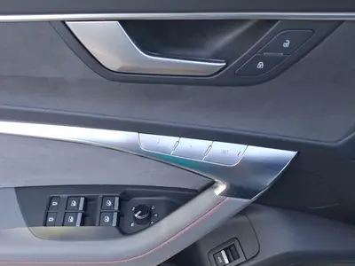 Audi S6 Avant – Foto 8