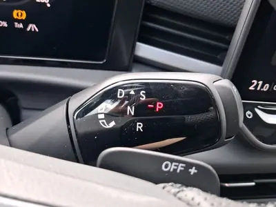 Volkswagen T-Roc – Foto 11