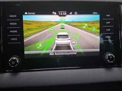 Skoda Karoq – Foto 15