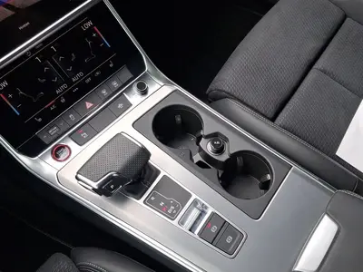 Audi S6 Avant – Foto 11