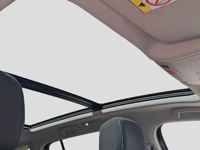 Volkswagen Touran – Foto 18