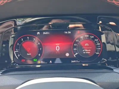 Volkswagen Golf GTI – Foto 10