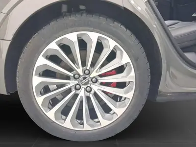 Audi Q8 e-tron – Foto 7