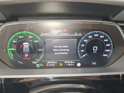 Audi Q8 e-tron – Foto 10